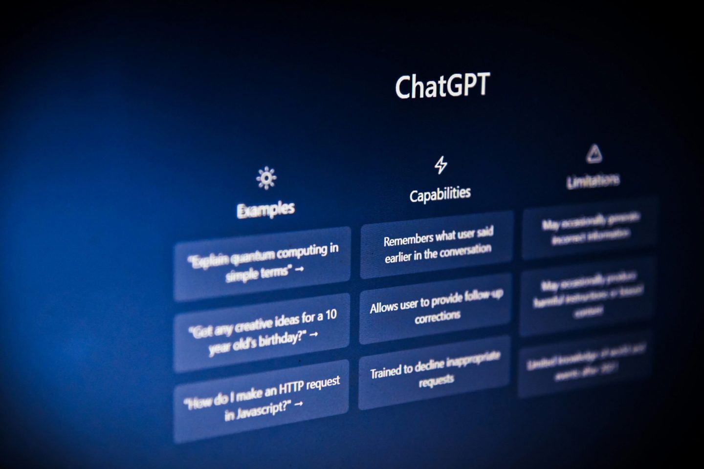 SearchMarket разбирает: ChatGPT ads test a new model for conversational advertising
